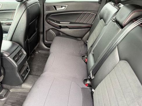 Certified 2022 Ford Edge ST-Line AWD/4WD image 11