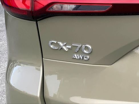 Used 2025 MAZDA CX-70 Plug-In Hybrid w/ Premium Plus image 9