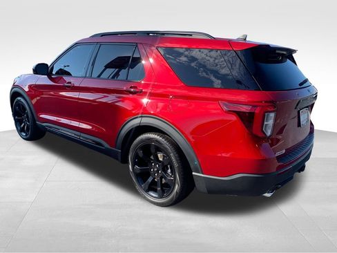 Used 2024 Ford Explorer ST-Line w/ Class IV Trailer Tow Package RWD image 6