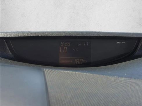 Used 2010 Toyota Venza FWD image 21
