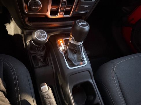 Used 2024 Jeep Wrangler Sport S image 24