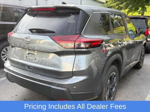 Used 2025 Nissan Rogue SV AWD/4WD image 5