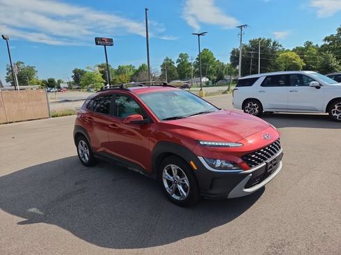 Used 2022 Hyundai Kona SEL AWD/4WD image 4