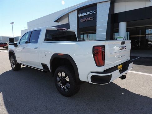 New 2026 GMC Sierra 2500 Denali w/ Denali Reserve Package image 7