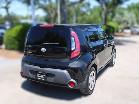 Used 2014 Kia Soul FWD image 7