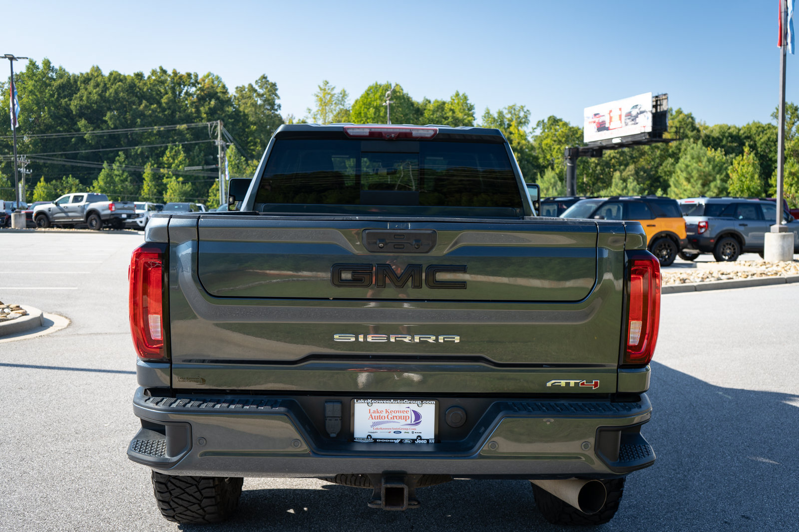 Used 2020 GMC Sierra 2500 AT4 w/ AT4 Premium Package AWD/4WD image 8