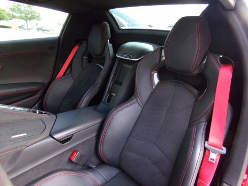 Used 2022 Chevrolet Corvette Stingray Premium Conv w/ Battery Protection Package RWD image 24