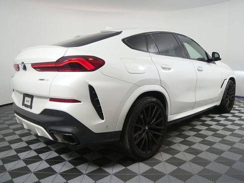 Used 2023 BMW X6 xDrive40i w/ M Sport Package image 2