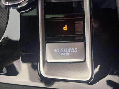 New 2026 Volkswagen Atlas Cross Sport SEL R-Line image 29