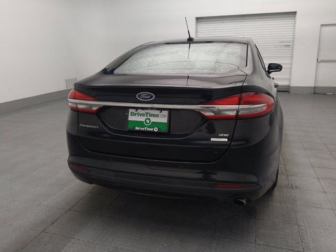 Used 2018 Ford Fusion SE w/ Fusion SE Technology Package FWD image 7