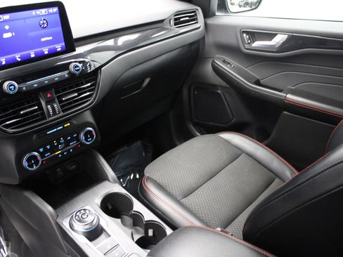 Used 2024 Ford Escape ST-Line image 23