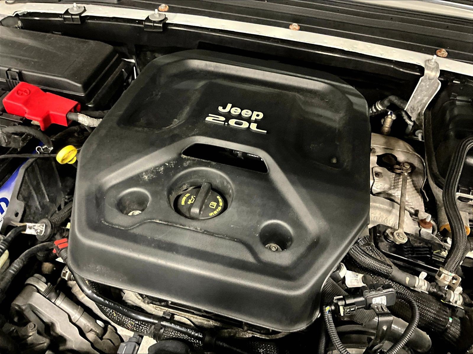 Used 2019 Jeep Wrangler Unlimited Sahara w/ Safety Group AWD/4WD image 31