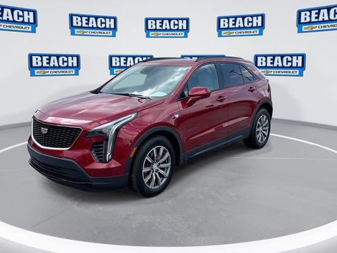 Used 2020 Cadillac XT4 Sport w/ Technology Package FWD image 4