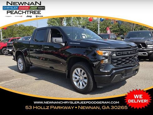 Used 2022 Chevrolet Silverado 1500 Custom AWD/4WD image 1