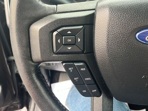 Used 2019 Ford F150 XLT w/ Equipment Group 302A Luxury image 11