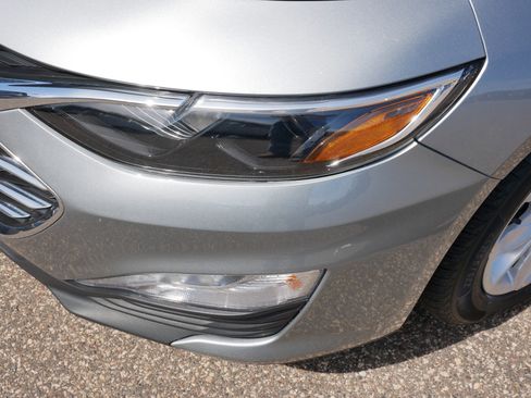 Used 2024 Chevrolet Malibu LT FWD image 16