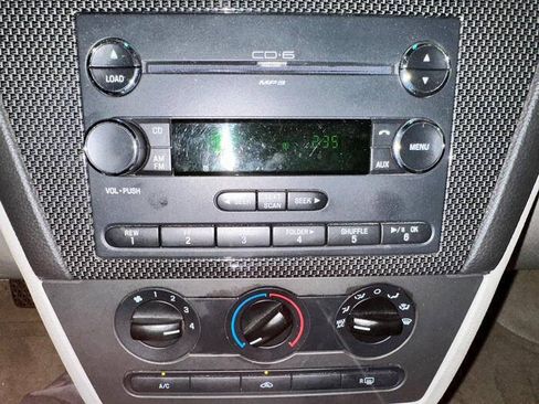 Used 2008 Ford Fusion SE FWD image 38