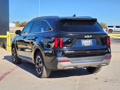 New 2026 Kia Sorento S w/ S Panoramic Sunroof Package image 3