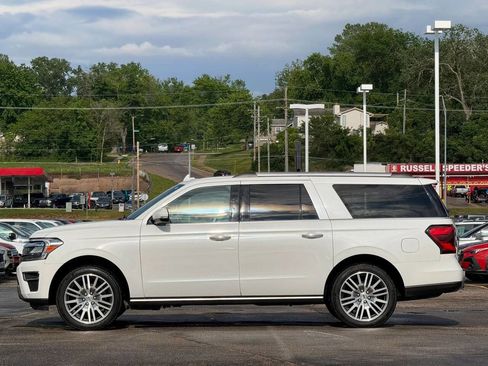 Used 2022 Ford Expedition Max Limited AWD/4WD image 5