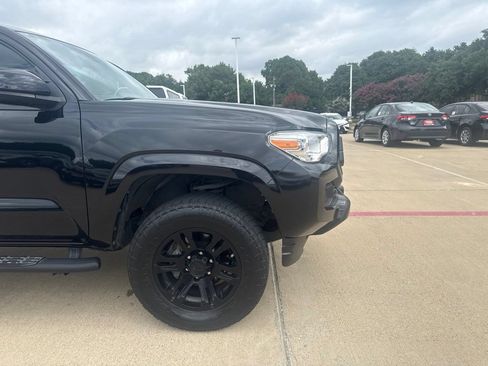 Used 2022 Toyota Tacoma SR w/ SR Convenience Package RWD image 8