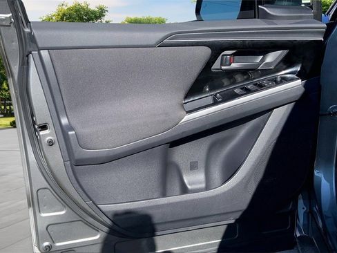 Used 2023 Subaru Solterra AWD image 19