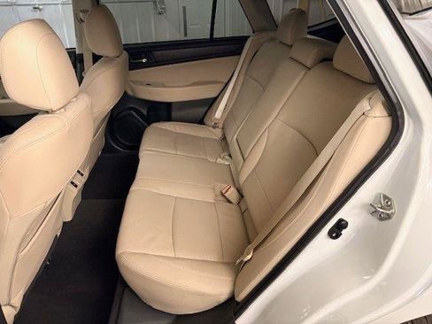 Used 2019 Subaru Outback 2.5i Limited image 9