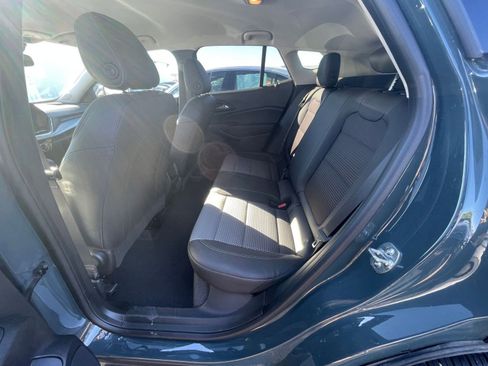 Used 2025 Chevrolet Trax LT image 24