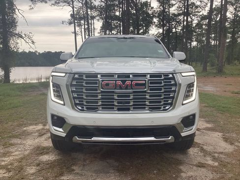 New 2026 GMC Yukon XL Denali w/ Advanced Technology Package RWD image 7