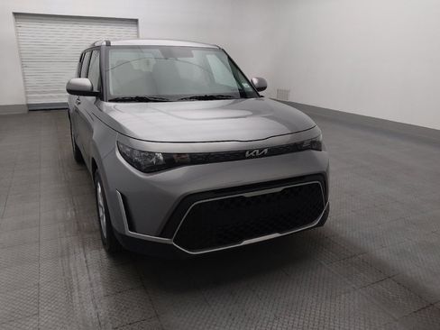 Used 2025 Kia Soul LX image 14