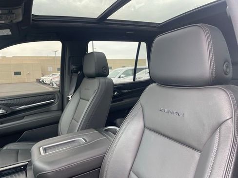 Used 2024 GMC Yukon Denali w/ Max Trailering Package image 5