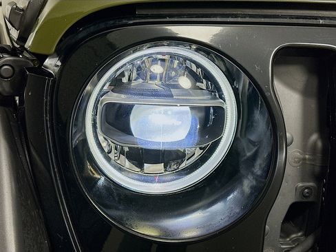 Certified 2022 Jeep Wrangler Unlimited Sport image 32