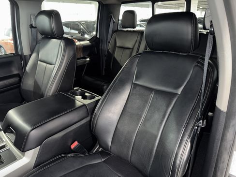 Used 2020 Ford F150 Lariat w/ Equipment Group 502A Luxury AWD/4WD image 32