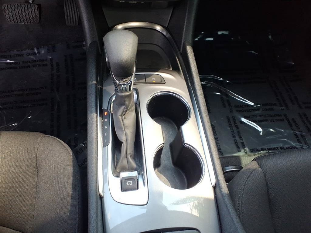 Used 2025 Chevrolet Malibu LT FWD image 13