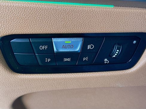 Used 2023 BMW i4 eDrive35 w/ Premium Package image 17