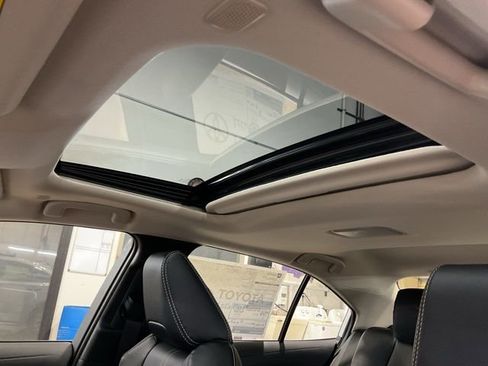 New 2026 Toyota Corolla XLE image 18