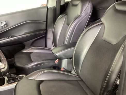 Used 2018 Jeep Compass Latitude w/ Popular Equipment Group image 12