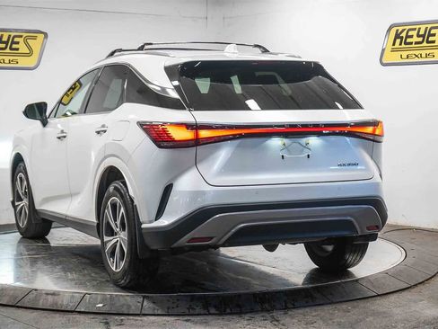 Used 2024 Lexus RX 350 Premium w/ Convenience Package image 2