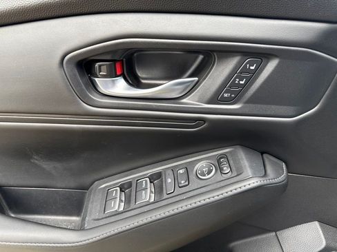 Used 2023 Honda Accord Sport image 11