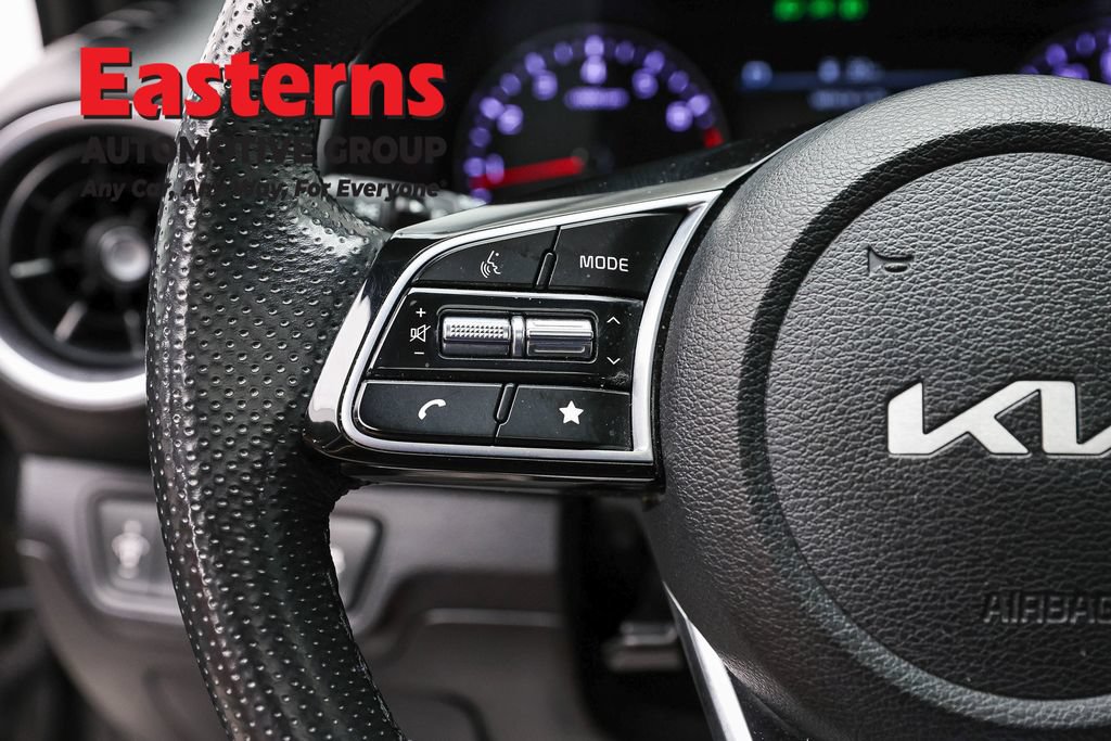 Used 2023 Kia Forte GT-Line w/ GT-Line Premium Package FWD image 16