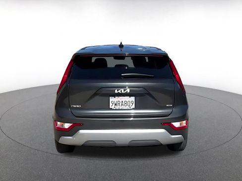 Used 2026 Kia Niro LX FWD image 12