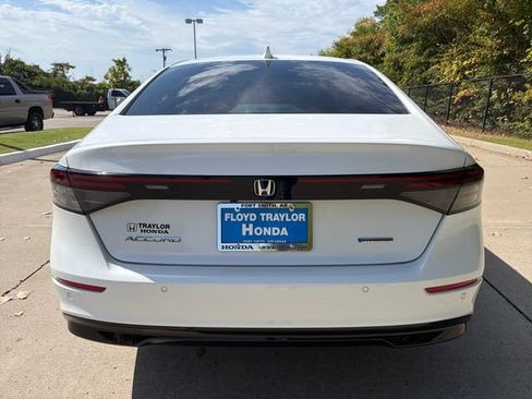 New 2026 Honda Accord EX-L image 4