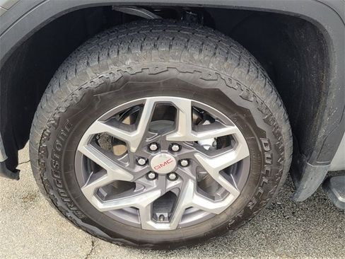 Used 2023 GMC Sierra 1500 SLT w/ SLT Premium Package image 16