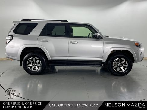 Used 2022 Toyota 4Runner TRD Off-Road image 5