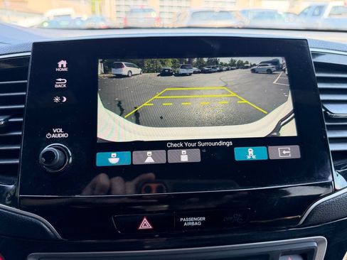 Used 2021 Honda Pilot Black Edition image 17