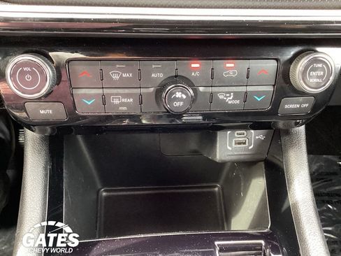 Used 2024 Jeep Compass Trailhawk AWD/4WD image 16