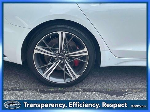 Used 2025 Genesis G70 3.3T Advanced w/ Sport Prestige Package image 9