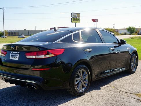 Used 2020 Kia Optima LX image 18