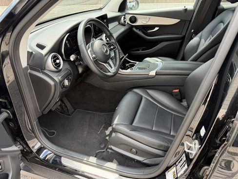 Used 2022 Mercedes-Benz GLC 300 image 17