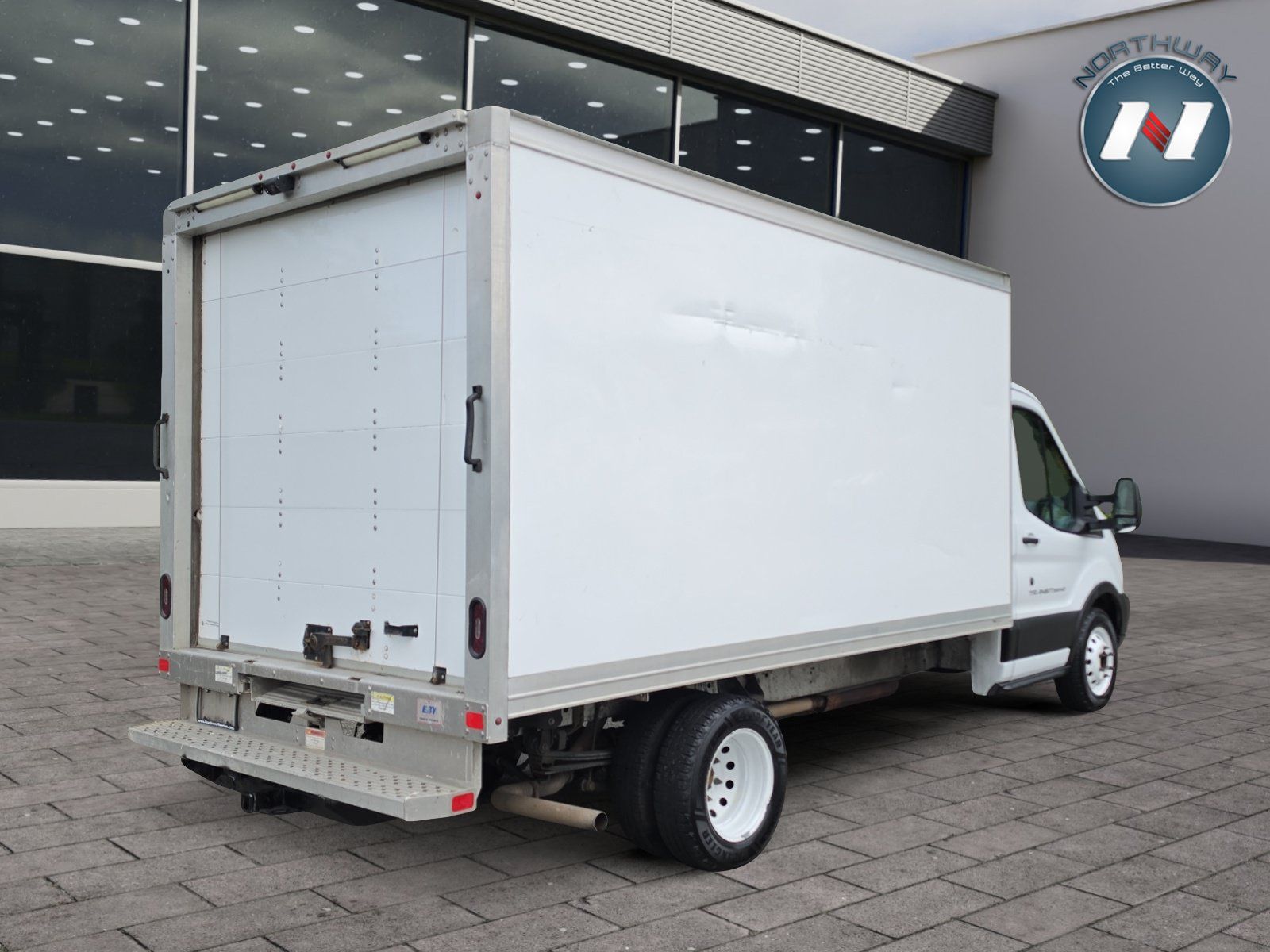 Used 2019 Ford Transit 350 156 DRW RWD image 5