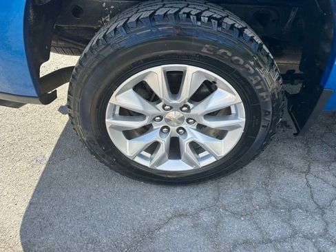 Used 2022 Chevrolet Silverado 1500 Custom AWD/4WD image 13
